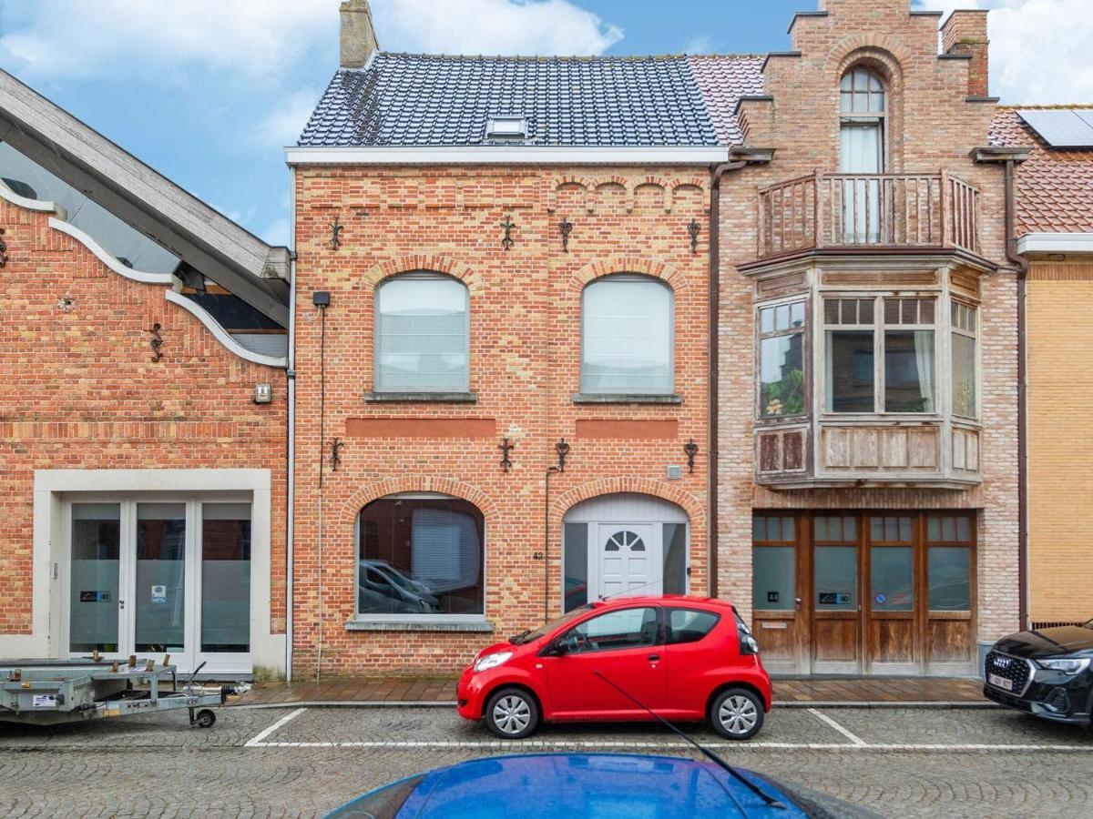 Elegant Holiday Home In Nieuwpoort Near Beach Eksteriør bilde